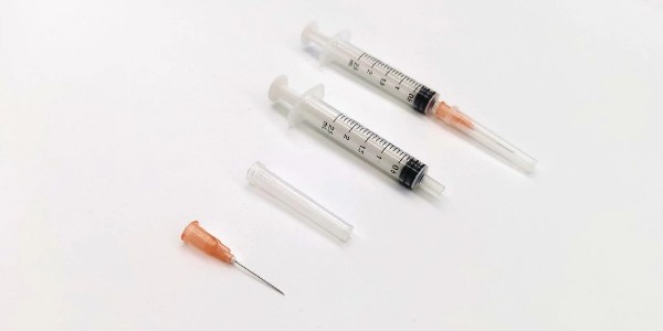 一次性注射器和輸液器的發(fā)放管理條例